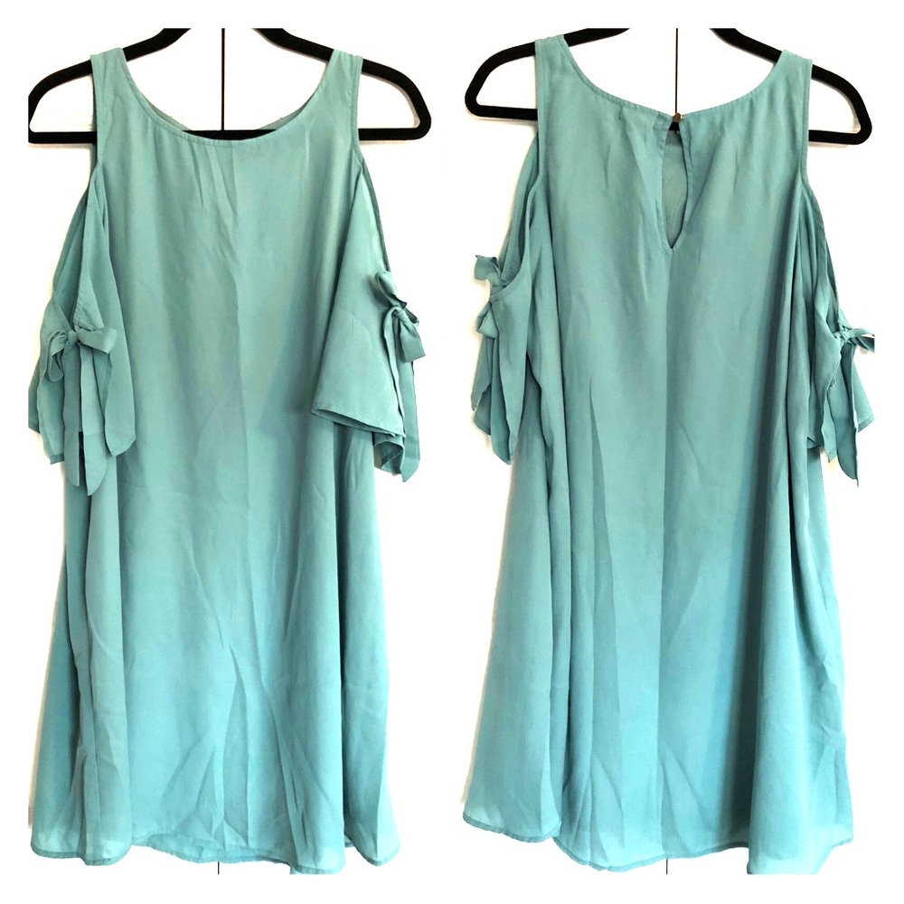 💙 Mint/Aqua Cold Shoulder Tunic Top w/Tie Sleeves